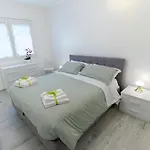 Assisi Valley Private Parking - Modern Near Assisi 公寓 *
