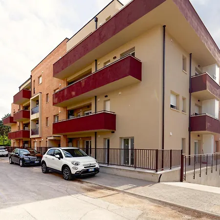 Lägenhet Assisi Valley - Modern With Covered Parking Bastia Umbra
